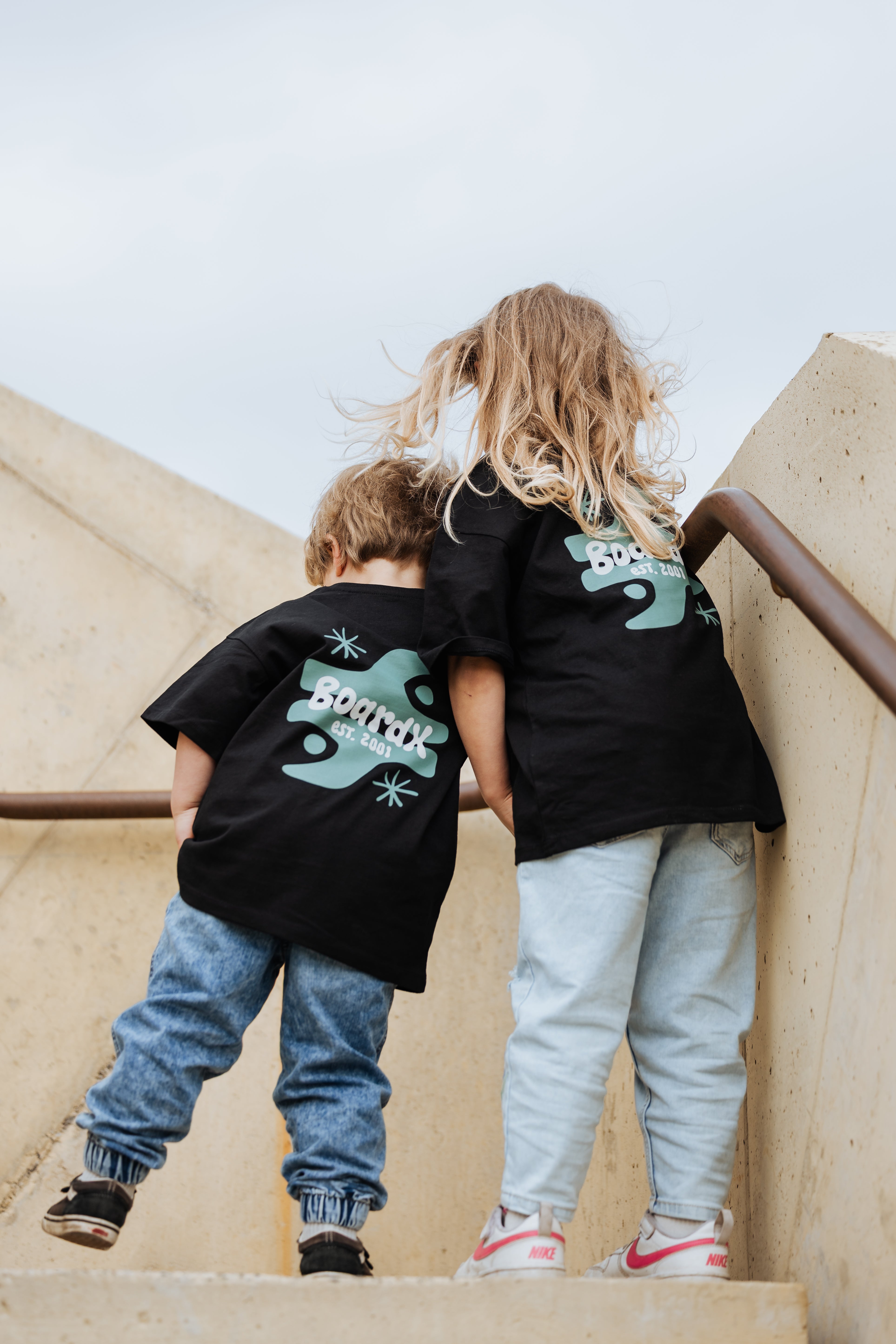 Kids T-shirt - Mirror Waves